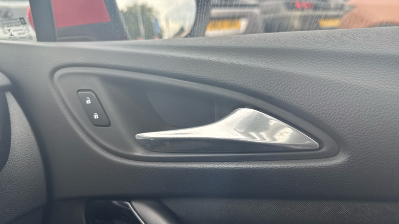 Vauxhall Astra 1.0T ecoTEC SRi 5dr Petrol Hatchback